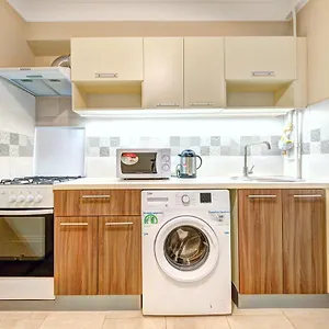 Near Ocean Plaza Druzhby Narodov Boulevard 8a , Киев Украина