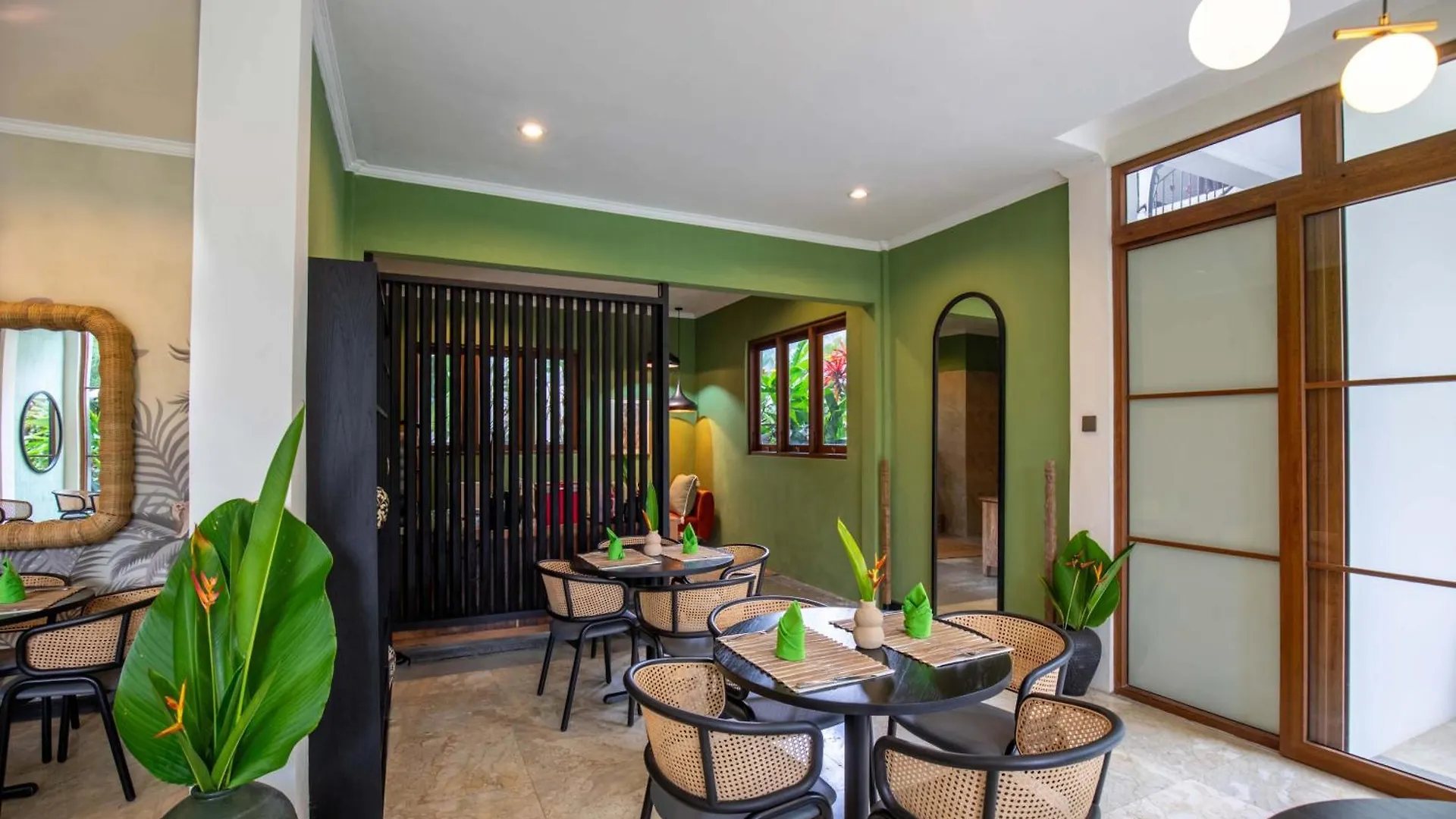 Suara Air Luxury Villa Ubud 0*,