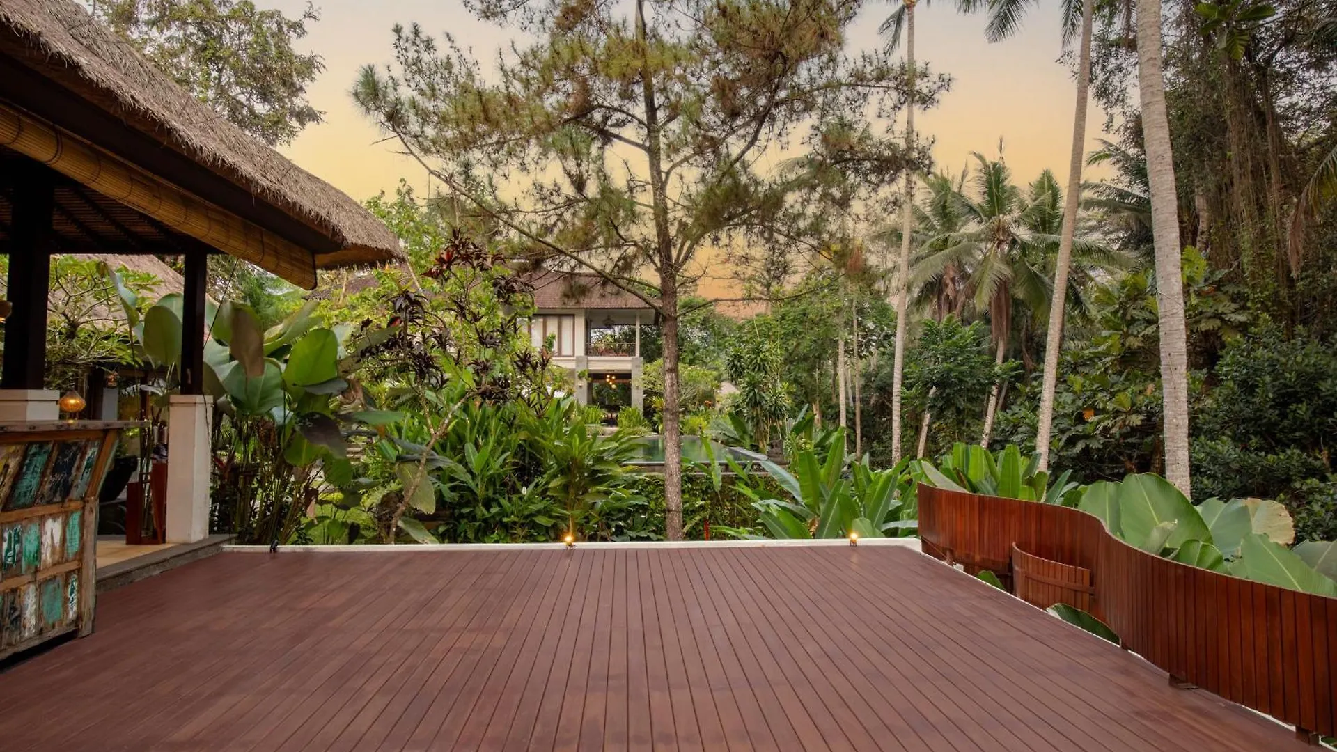 Suara Air Luxury Villa Ubud