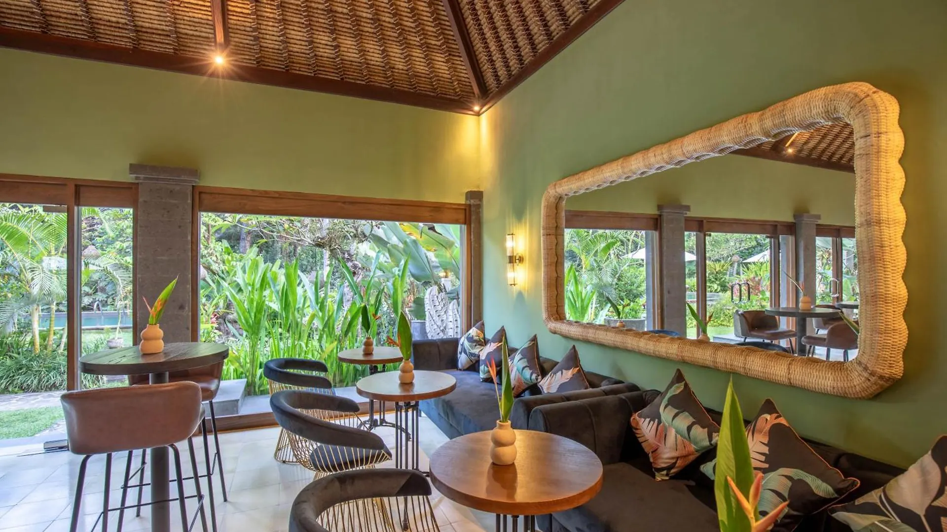 Suara Air Luxury Villa Ubud